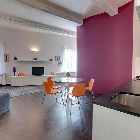 Glam Apartment
