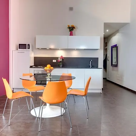 Glam Apartment Florence