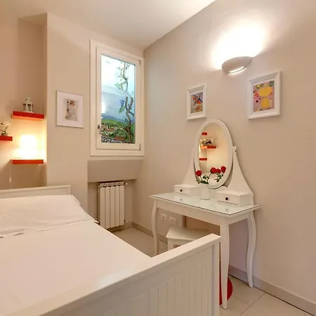Apartment Glam Florence
