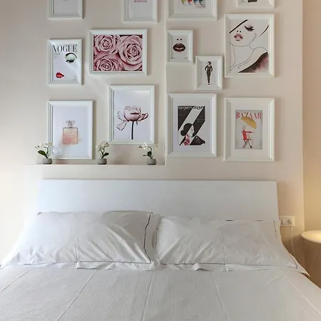 Apartment Glam