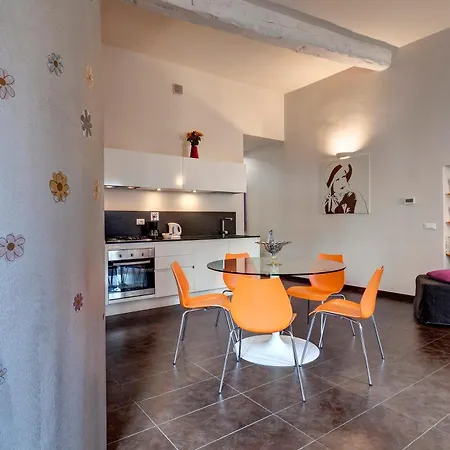 Glam Apartment *