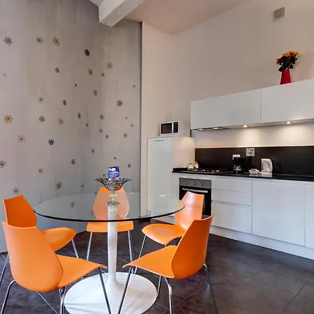 Glam Apartament *